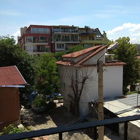 Roots And Wine Bar Hotell