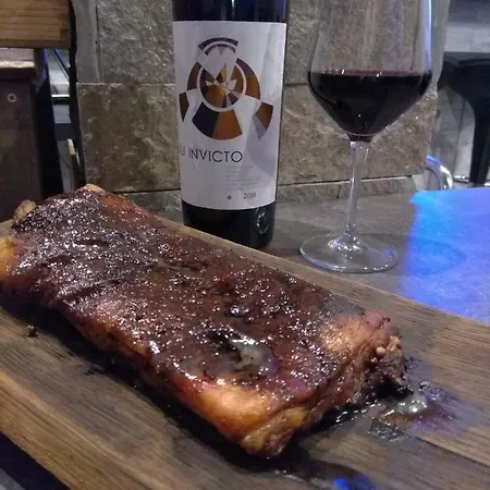 Roots And Wine Bar Hotell Plovdiv