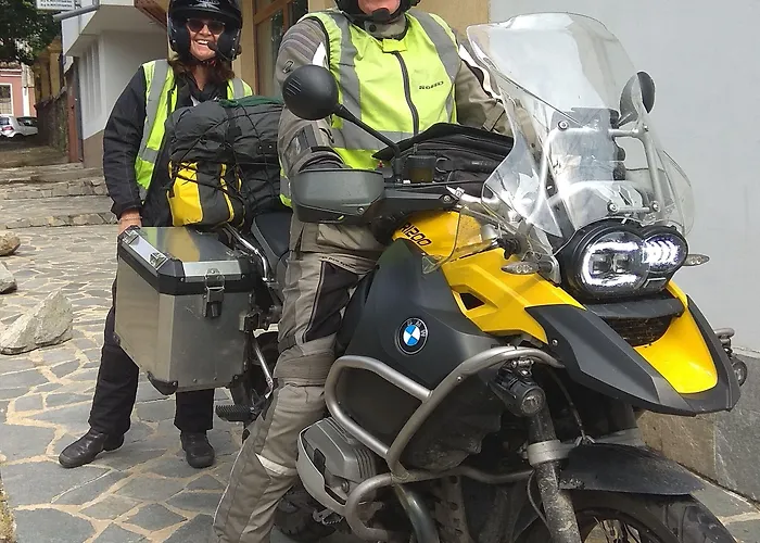 Roots And Wine Bar Hotel 3*