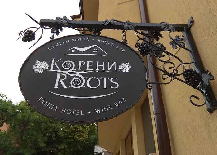 Hotel Roots And Wine Bar 3*