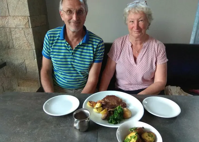 Roots And Wine Bar Hotel 3*