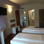 Hotell Roots Old Town Plovdiv