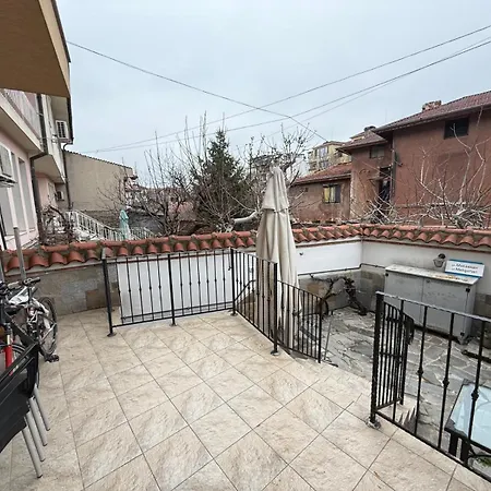Roots Old Town Hotell Plovdiv