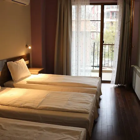 Roots And Wine Bar Hotel Plovdiv